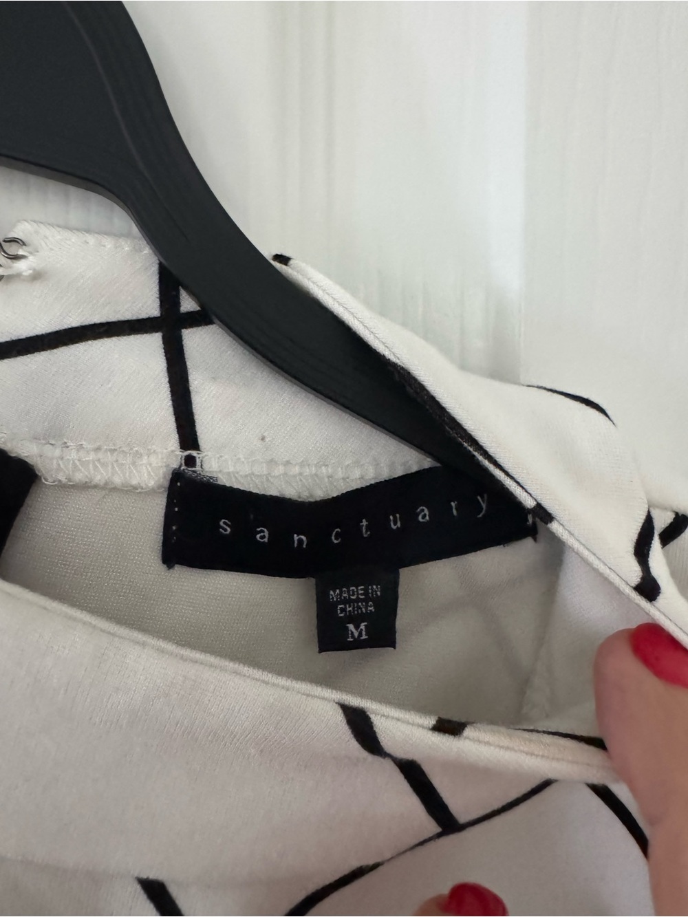 Sanctuary White and Black Shift Dress with Black Lattice Pattern - Picture 4 of 4